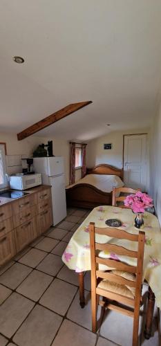 AU Bosquet fleuri - last minute hotel in Unknown City