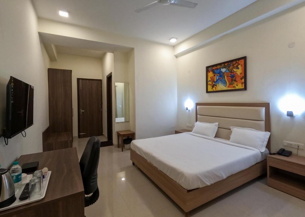 Hotel The Luxem - last minute hotel in Gurgaon