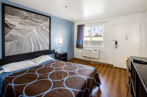 Super 8 by Wyndham Phoenix West - photo 23