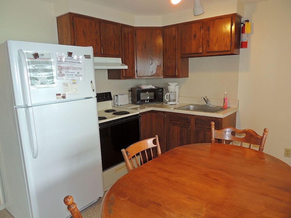 West Winds Motel & Cottages - photo 19