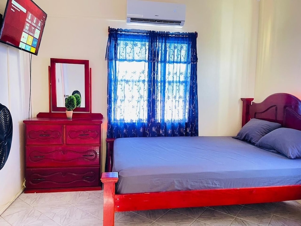 Castle Berry Apartments — Kingstown — photo 5