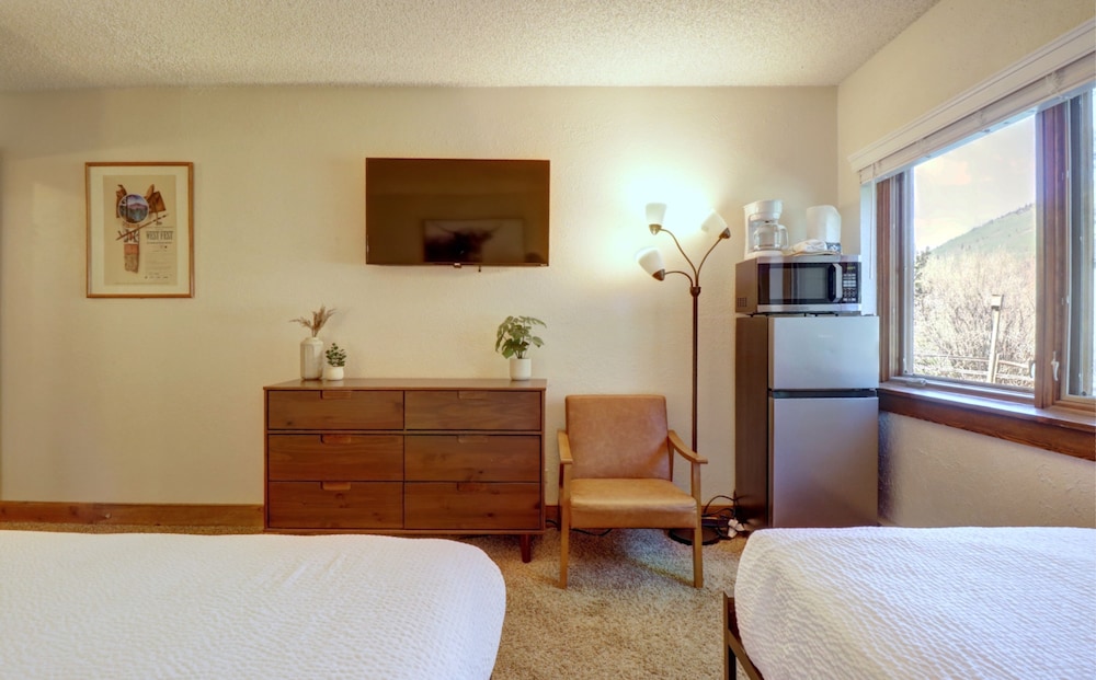 Anaconda 4 Bed 4 Bath by RedAwning - photo 11