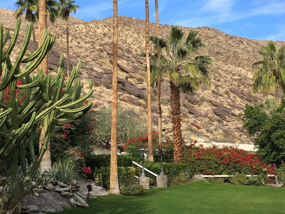 GetAways at Palm Springs Tennis Club - photo 37