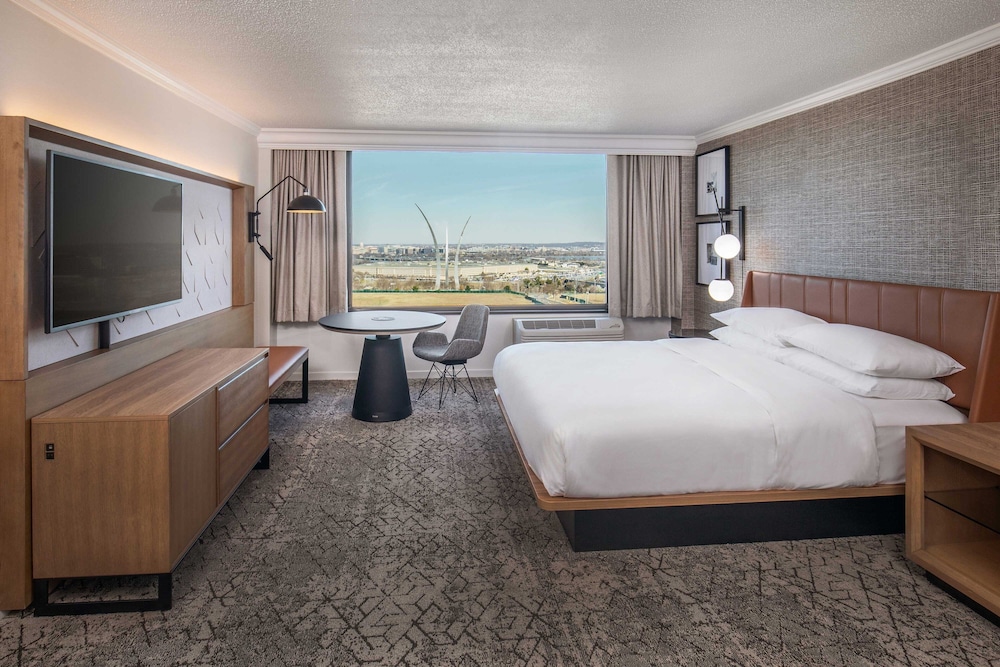 Sheraton Pentagon City Hotel - photo 13