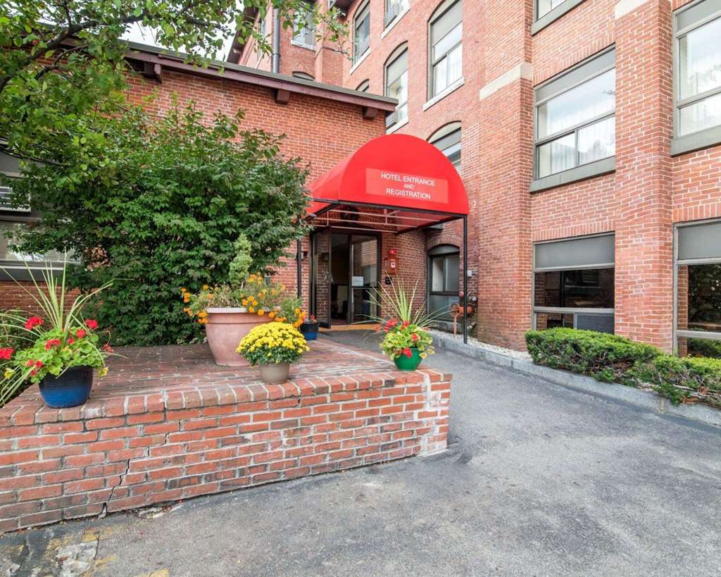 Econo Lodge Manchester in Manchester, United States