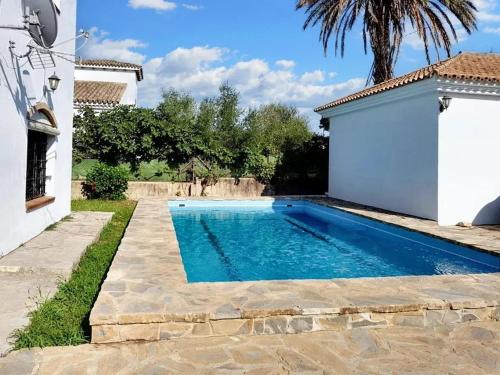 6 bedrooms villa with private pool jacuzzi and enclosed garden at Vejer de la Frontera — 4-Star Luxury Hotel in Vejer De La Frontera, Spain