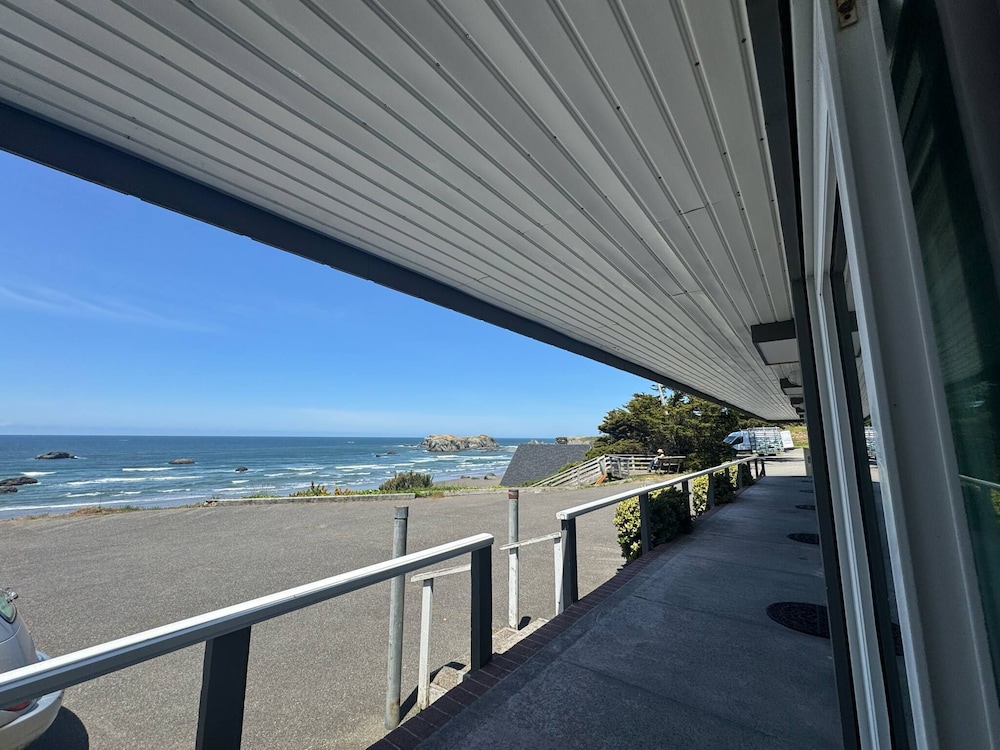 Sunset Oceanfront Lodging - photo 130