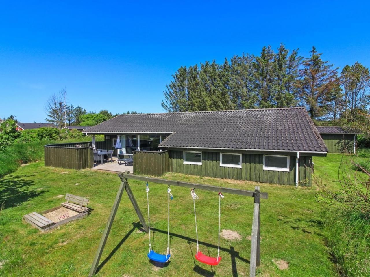 Holiday Home Aponi 400m from the sea by Interhome — 4-Star Luxury Hotel in Lokken, Denmark