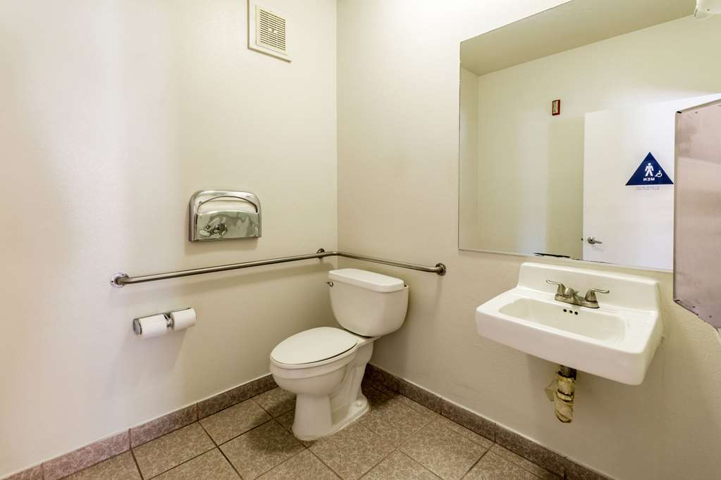 Quality Inn Fresno Near University - photo 12
