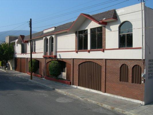 Estudios el Roble — hotel in San Nicolas De Los Garza