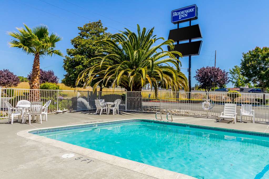 Rodeway Inn Wine Country - photo 19