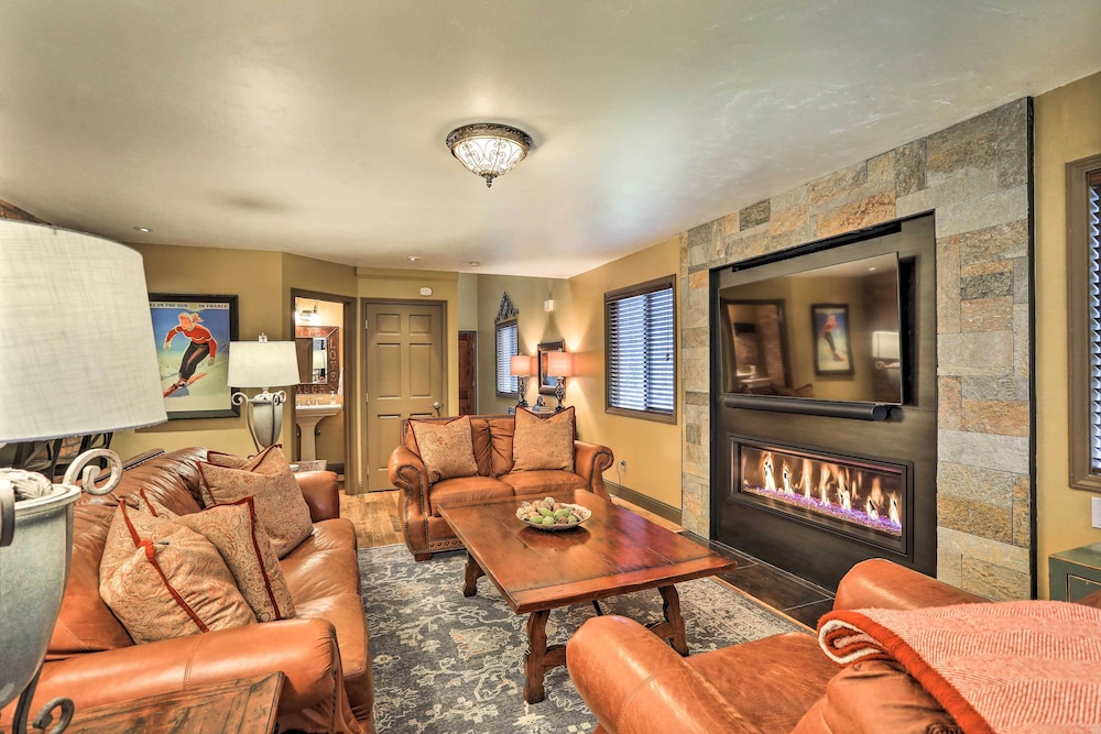 Modern Home w Patio: 3 Mi to Beaver Creek Resort - photo 9