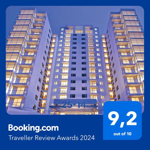 2 Rooms 1 King Size bed 64 Smart HDTV — 4-Star Luxury Hotel in Guatemala City, Guatemala