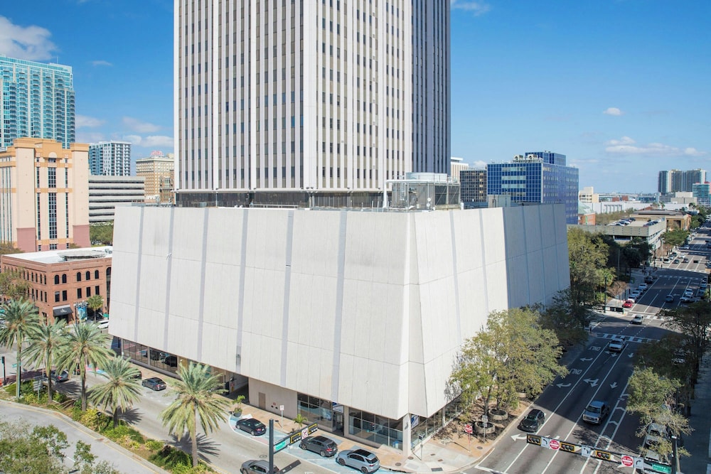 Aloft Tampa Downtown - photo 40