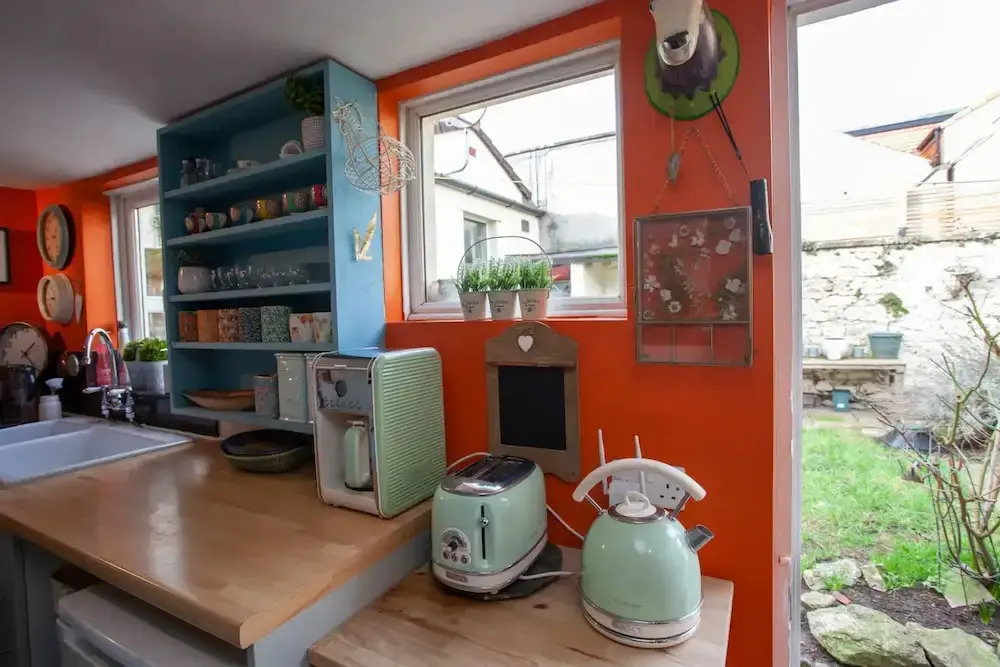 Stylish 2 Bedroom Apartment