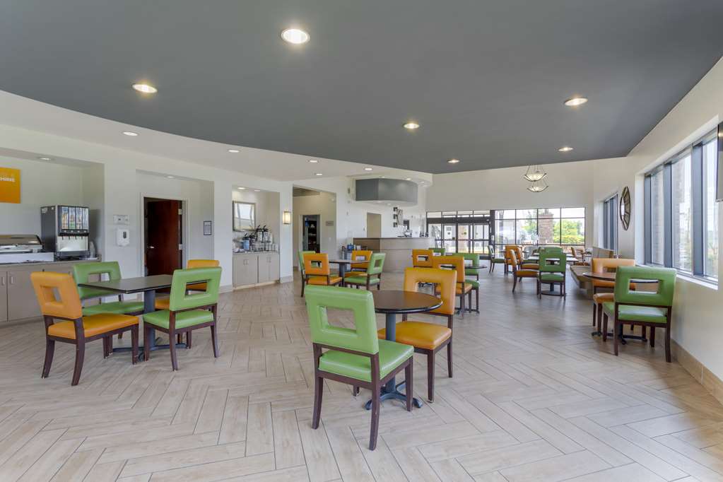 Comfort Suites Kodak Sevierville - photo 28