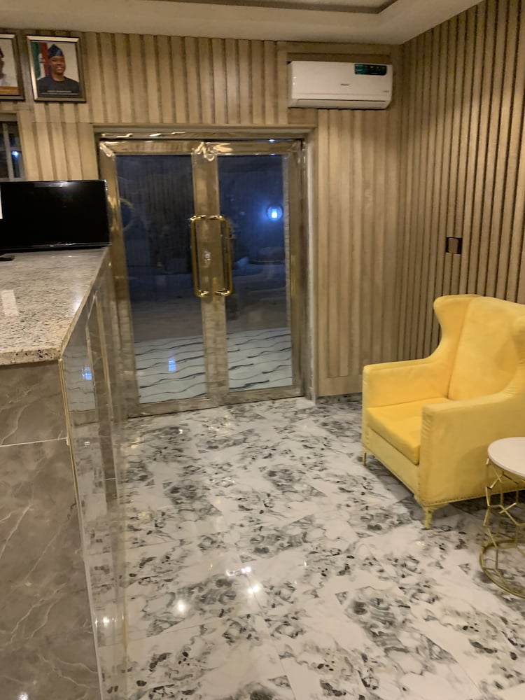 Jf Royal Hotel & Suites in Ogbomoso, Nigeria