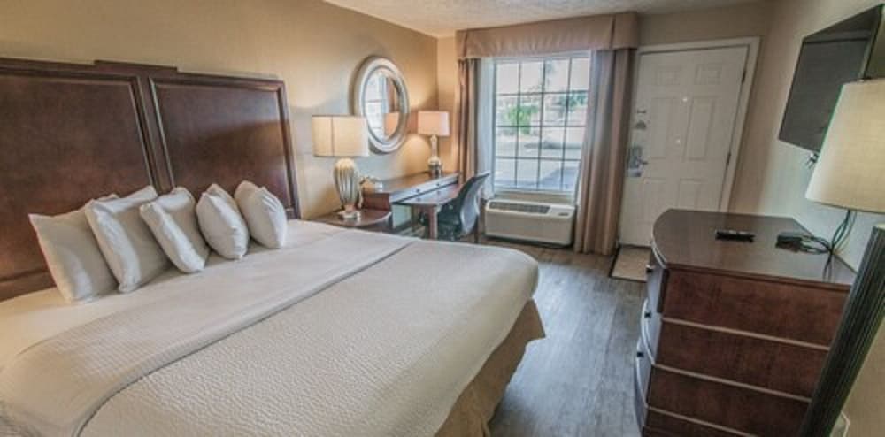 Days Inn by Wyndham Fort Walton Beach - photo 7