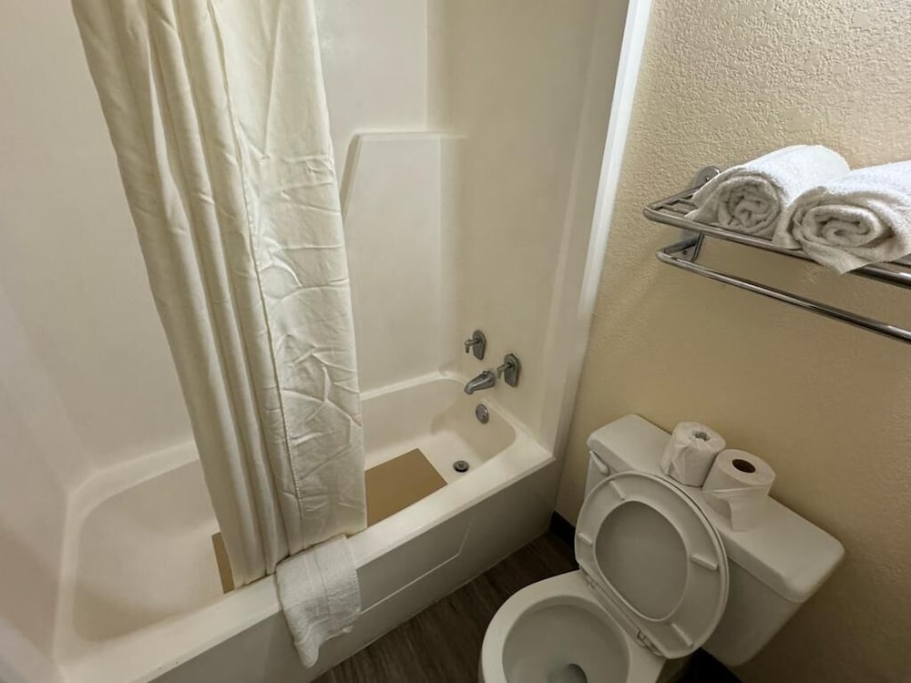 Heritage Inn Milledgeville GA - photo 14
