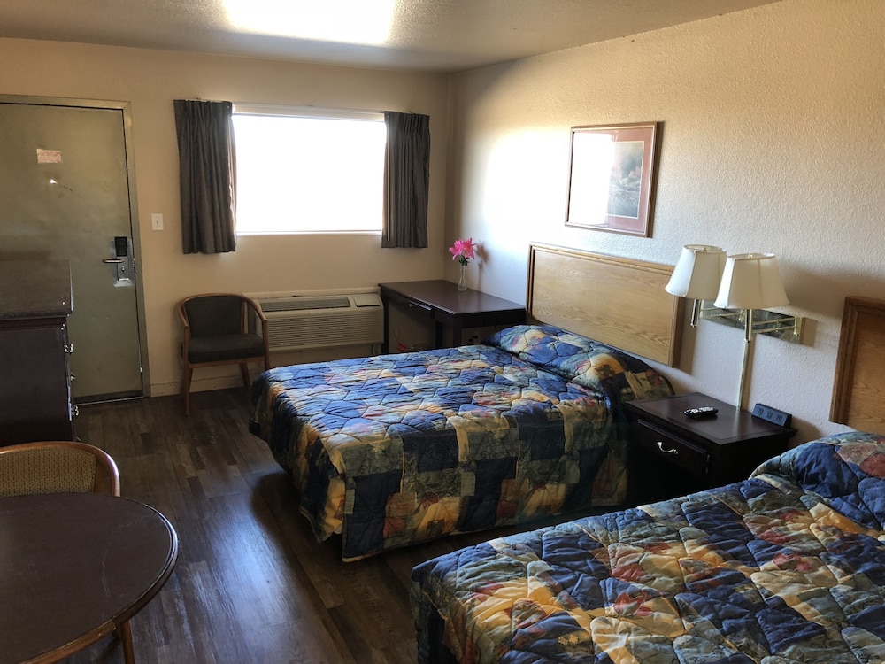 Rosener's Inn and banquet center - photo 9