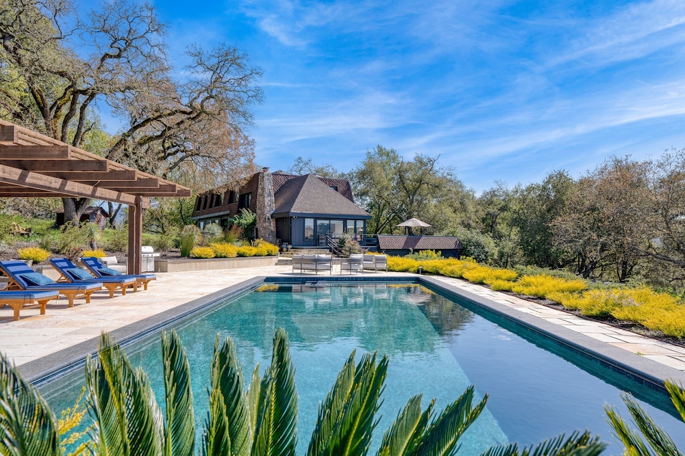 Malvasia by Avantstay Luxe Wine Country Retreat in Santa Rosa, United States