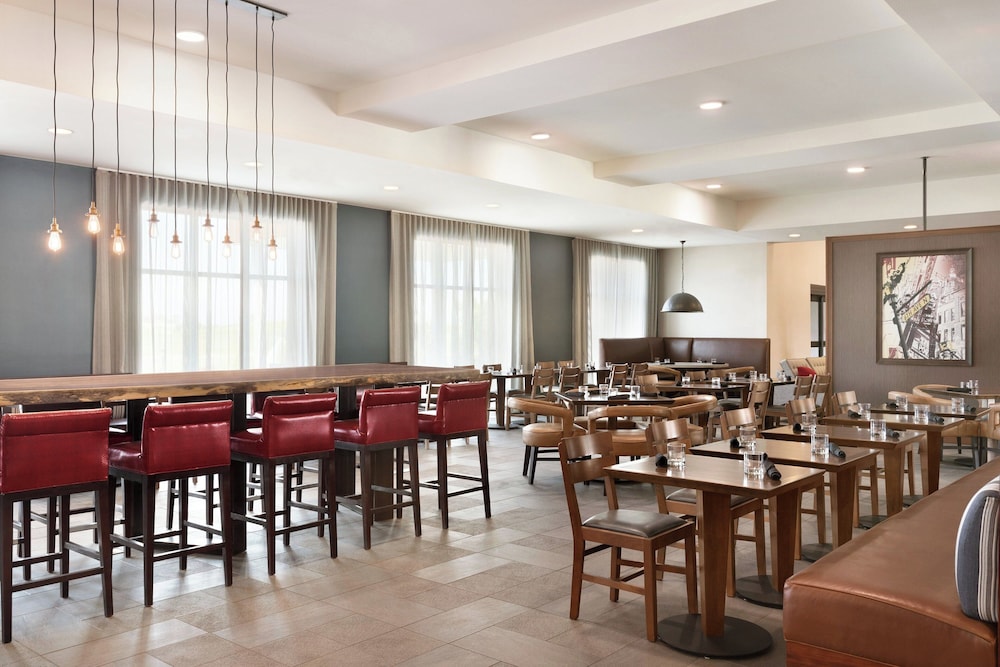 Four Points by Sheraton Fargo Medical Center - photo 31