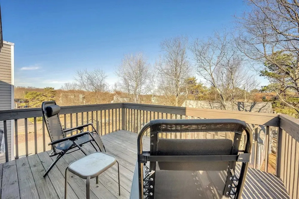 Pocono Pinnacle by Avantstay Steps to the Lake Game Room Large Deck - photo 8