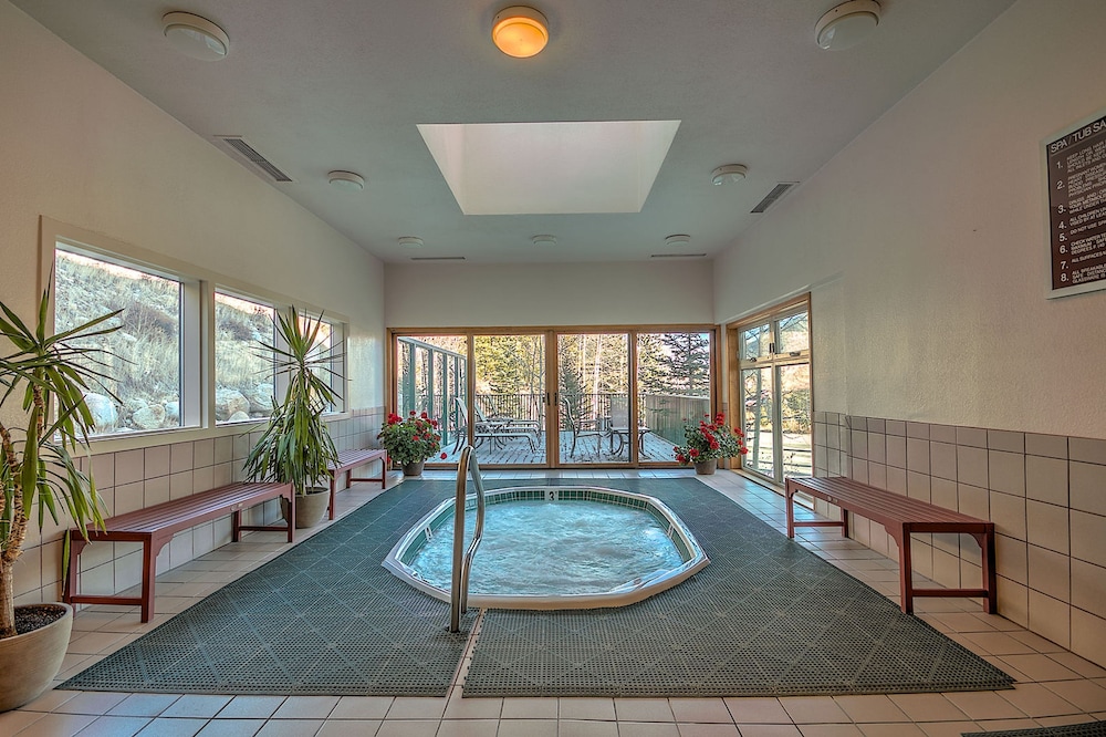 Saints John #2540 by Book by Owner — 4-Star Luxury Hotel in Keystone, United States