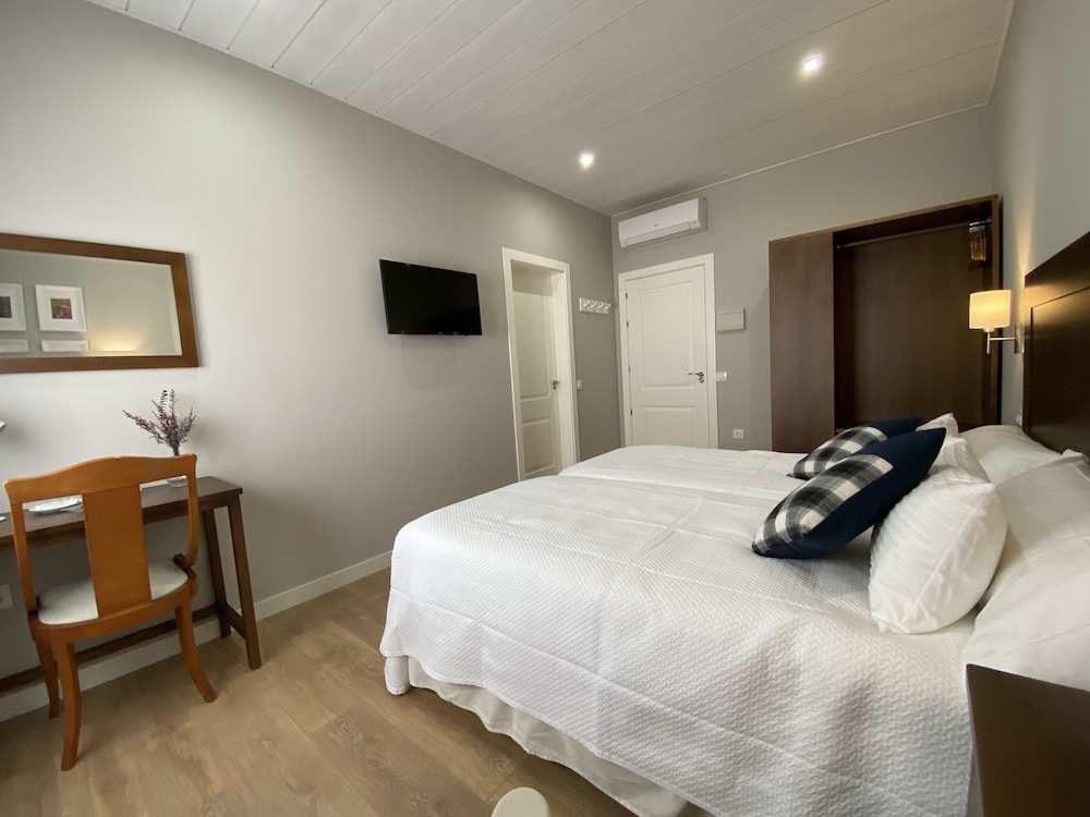 Azafrán Consuegra — 4-Star Luxury Hotel in Consuegra, Spain