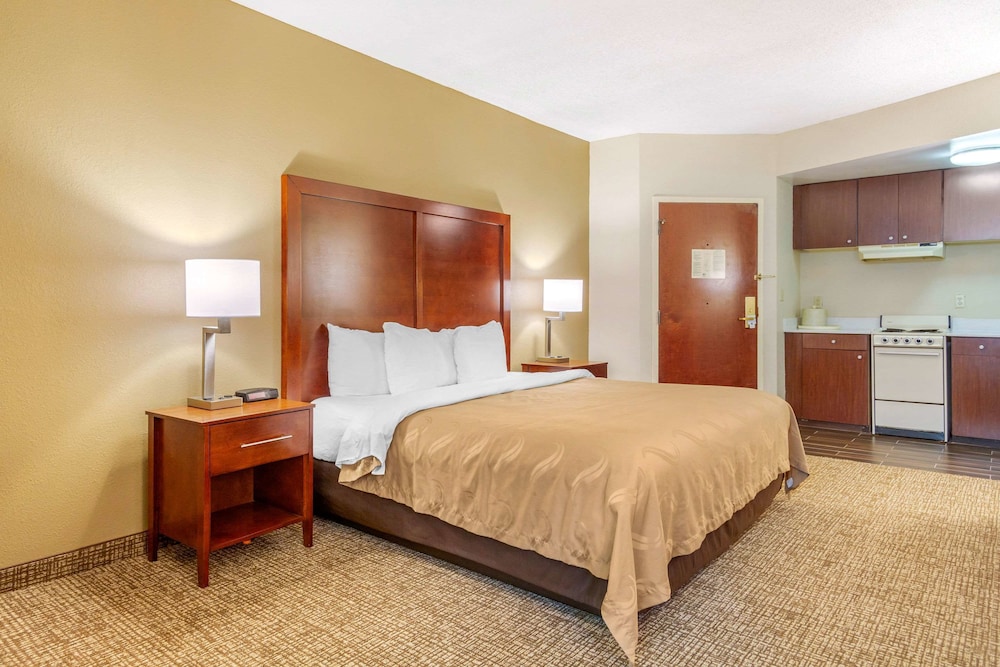 Quality Inn & Suites Olde Town - photo 15