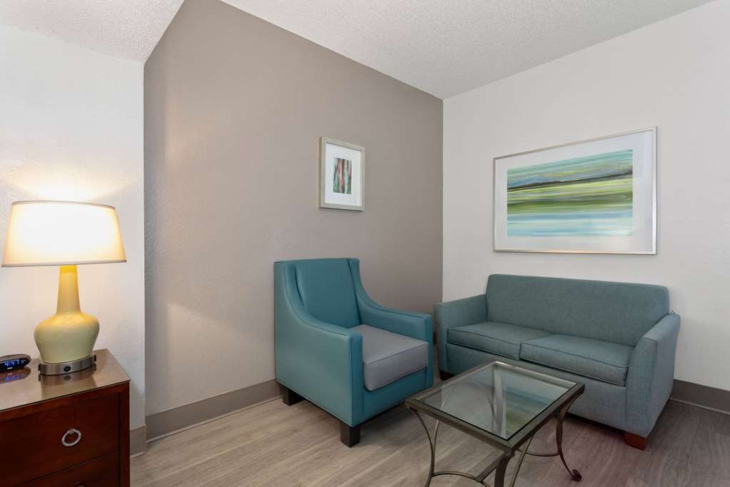 Baymont by Wyndham Orlando International Dr Universal Blvd - photo 18
