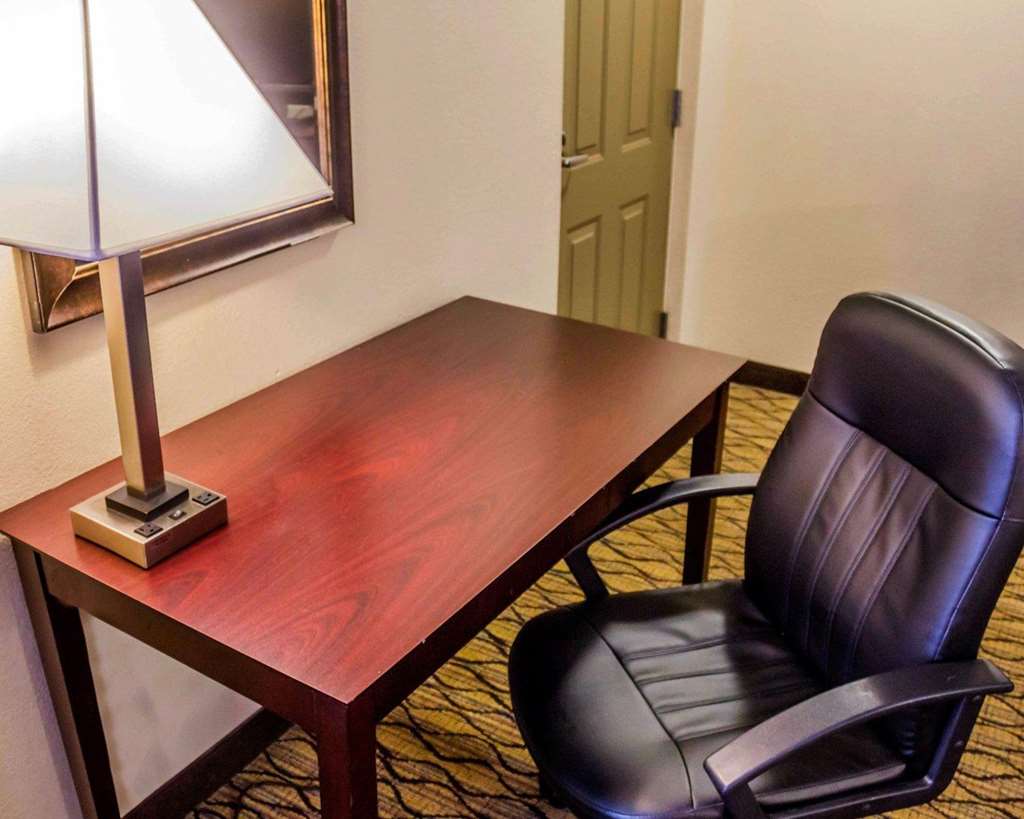Quality Inn Waterbury East - photo 28