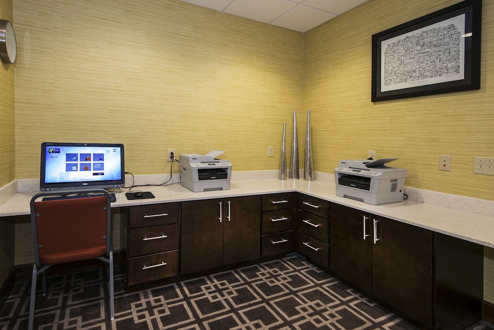 Holiday Inn Express & Suites Conway by IHG - photo 22