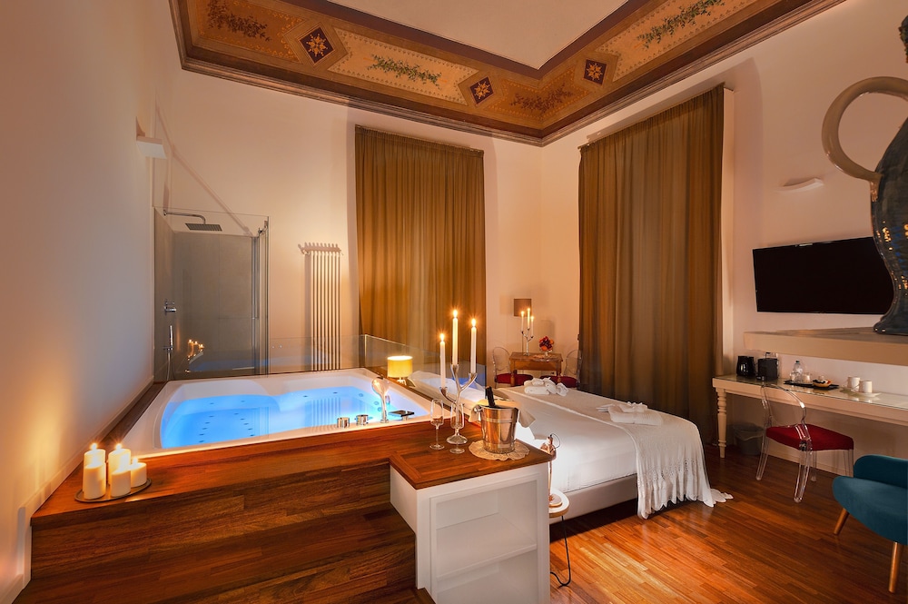 Naca Suite — 4-Star Luxury Hotel in Catania, Italy
