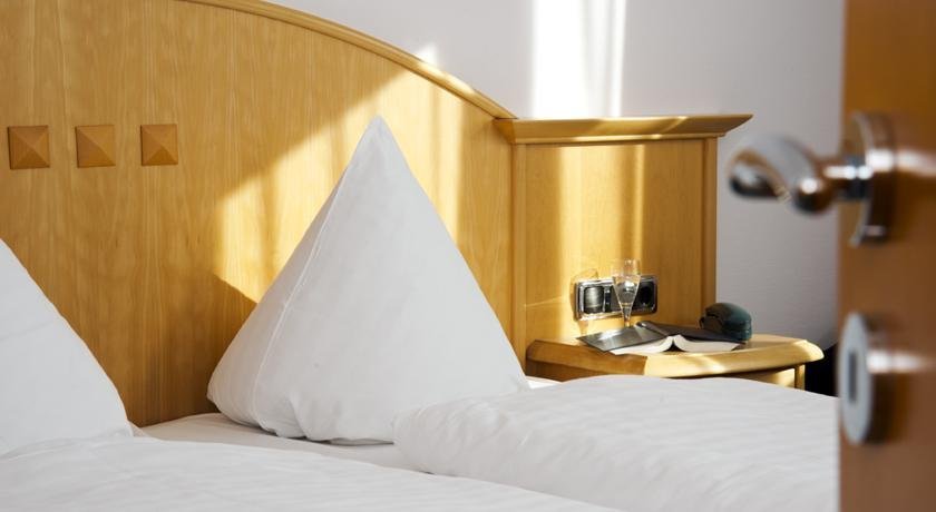 2 bedrooms on Collins Ave and 8th Street — 4-Star Luxury Hotel in Miami Beach, United States