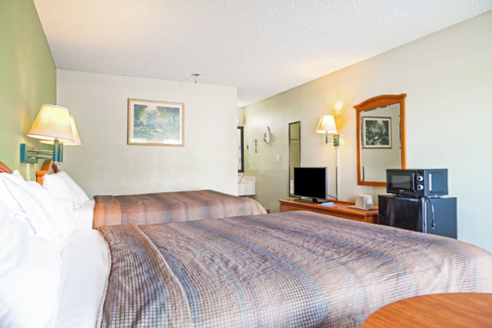 Economy Inn by OYO Ashburn I 75 - photo 12