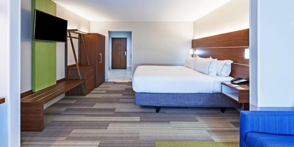 Holiday Inn Express & Suites Tulsa West Sand Springs by IHG - photo 12