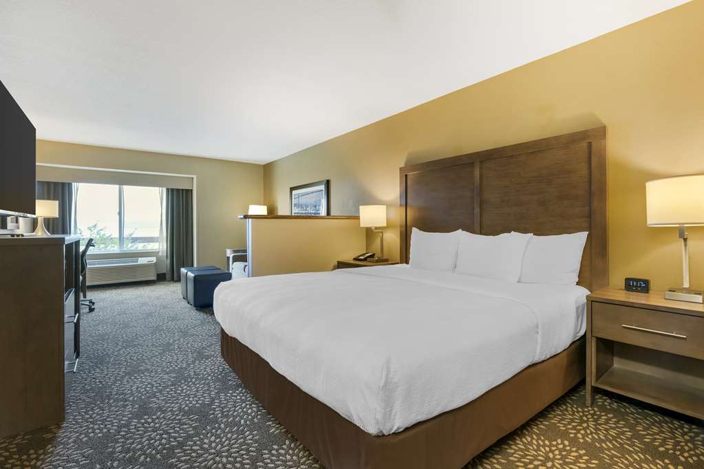 Best Western Columbia River Waterfront Hotel Astoria - photo 15