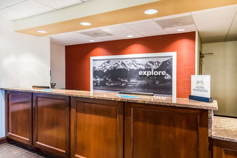 Hampton Inn Clifton Park - photo 7
