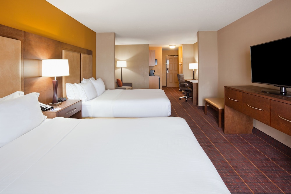 Holiday Inn Express Hotel & Suites Brainerd Baxter by IHG - photo 8