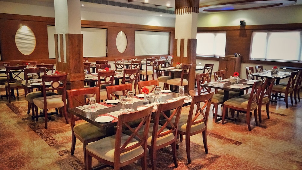 Keshav Clarks Inn - last minute hotel in Gadag