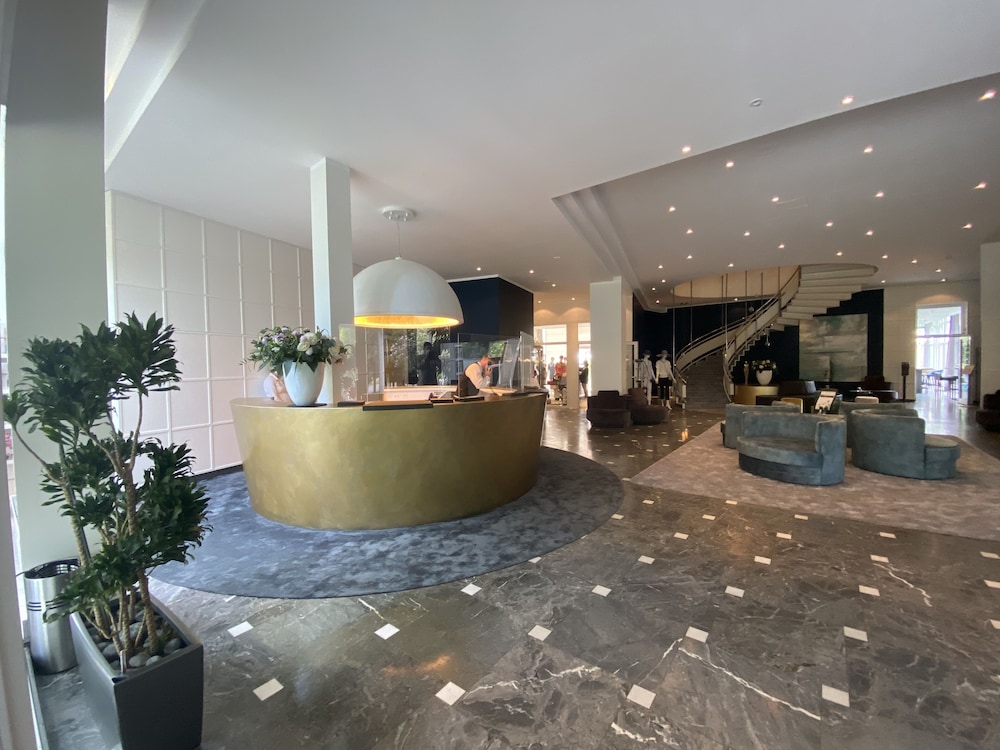Strandhotel Fischland — Ostseebad Dierhagen — photo 4