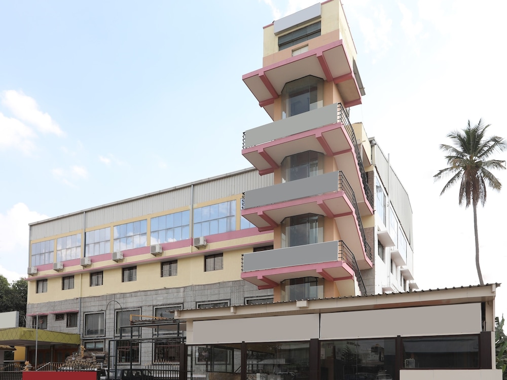 OYO 23052 Varadashree Comforts - carbon neutral hotel in Mysore