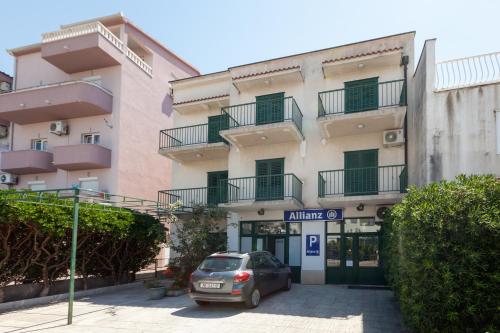 Sobe Zlata in Makarska, Croatia