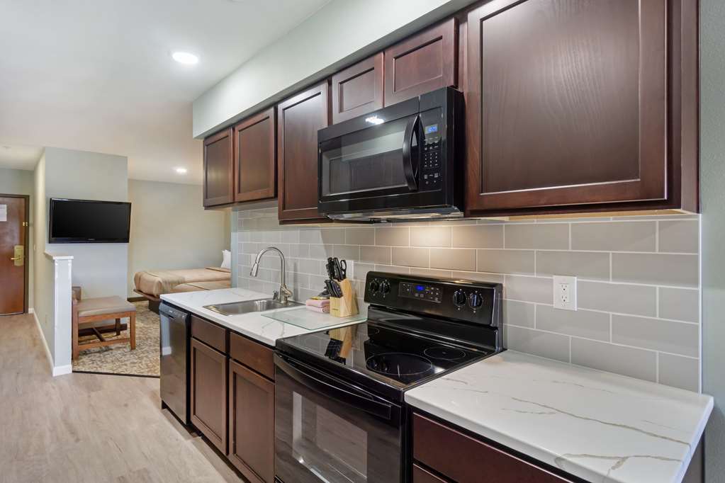 Best Western Plus Ahtanum Inn - photo 15