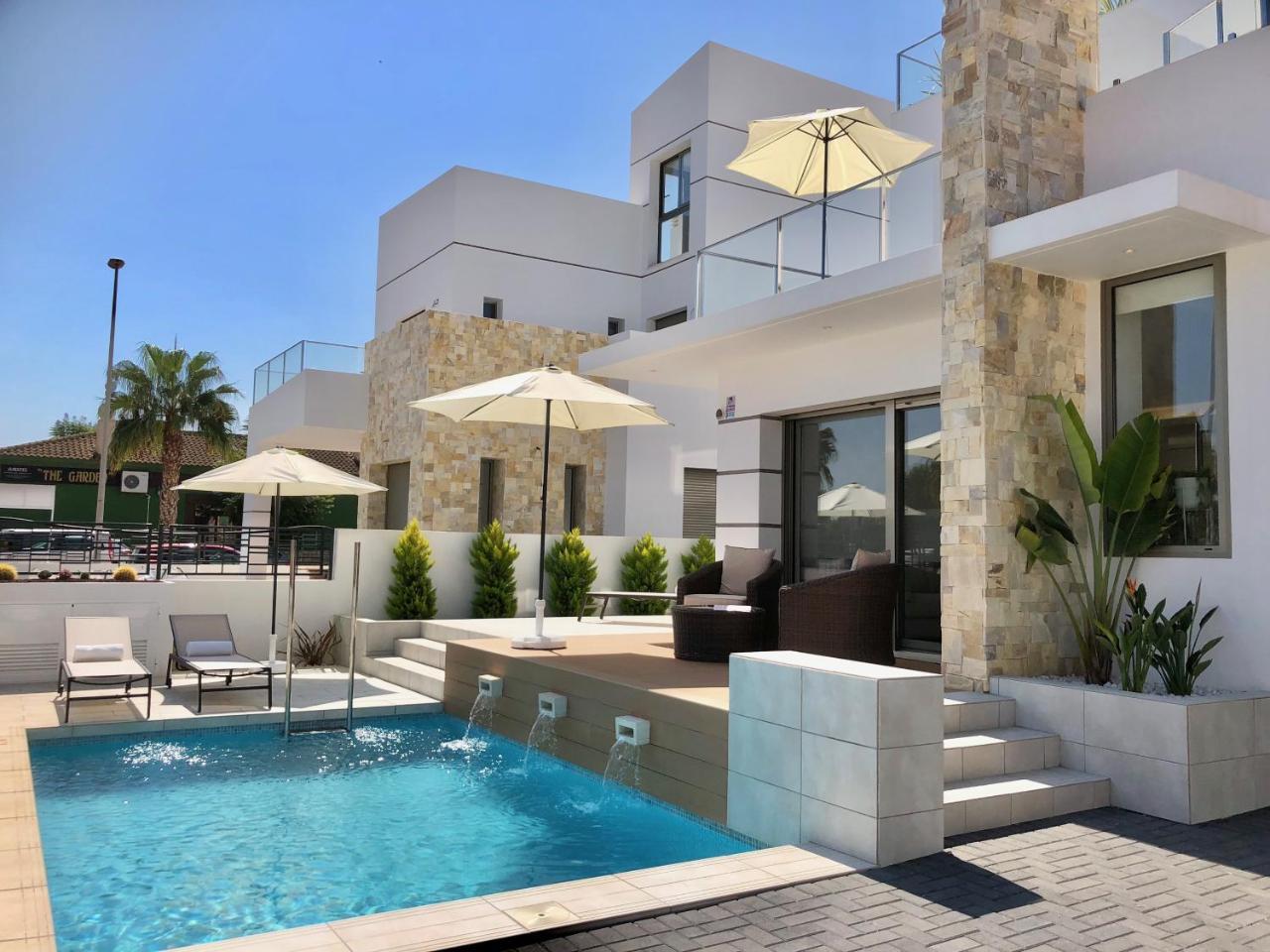Luxury Villa4you — hotel in Los Alcazares