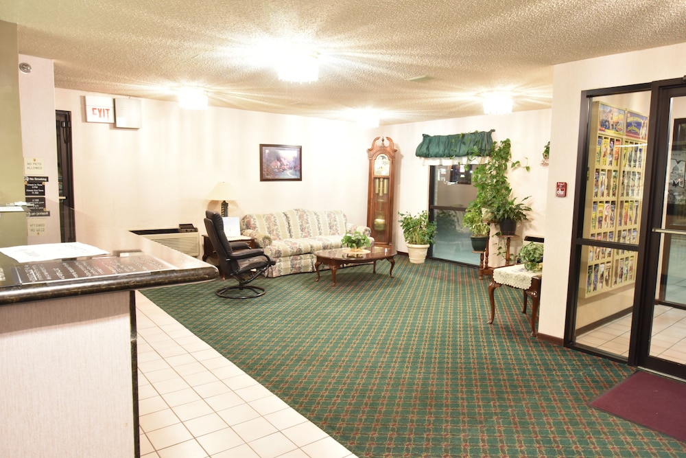 Super 8 by Wyndham Springfield Battlefield - photo 11