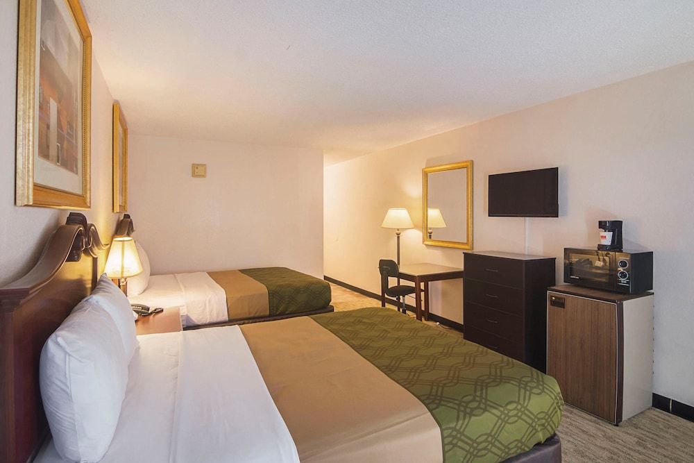 Hotel Super 8 Sulphur Springs - photo 18
