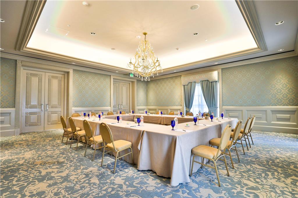 KICUN1_Directors Room 01.jpg