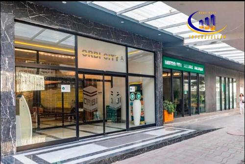 Interstellar Orbi City